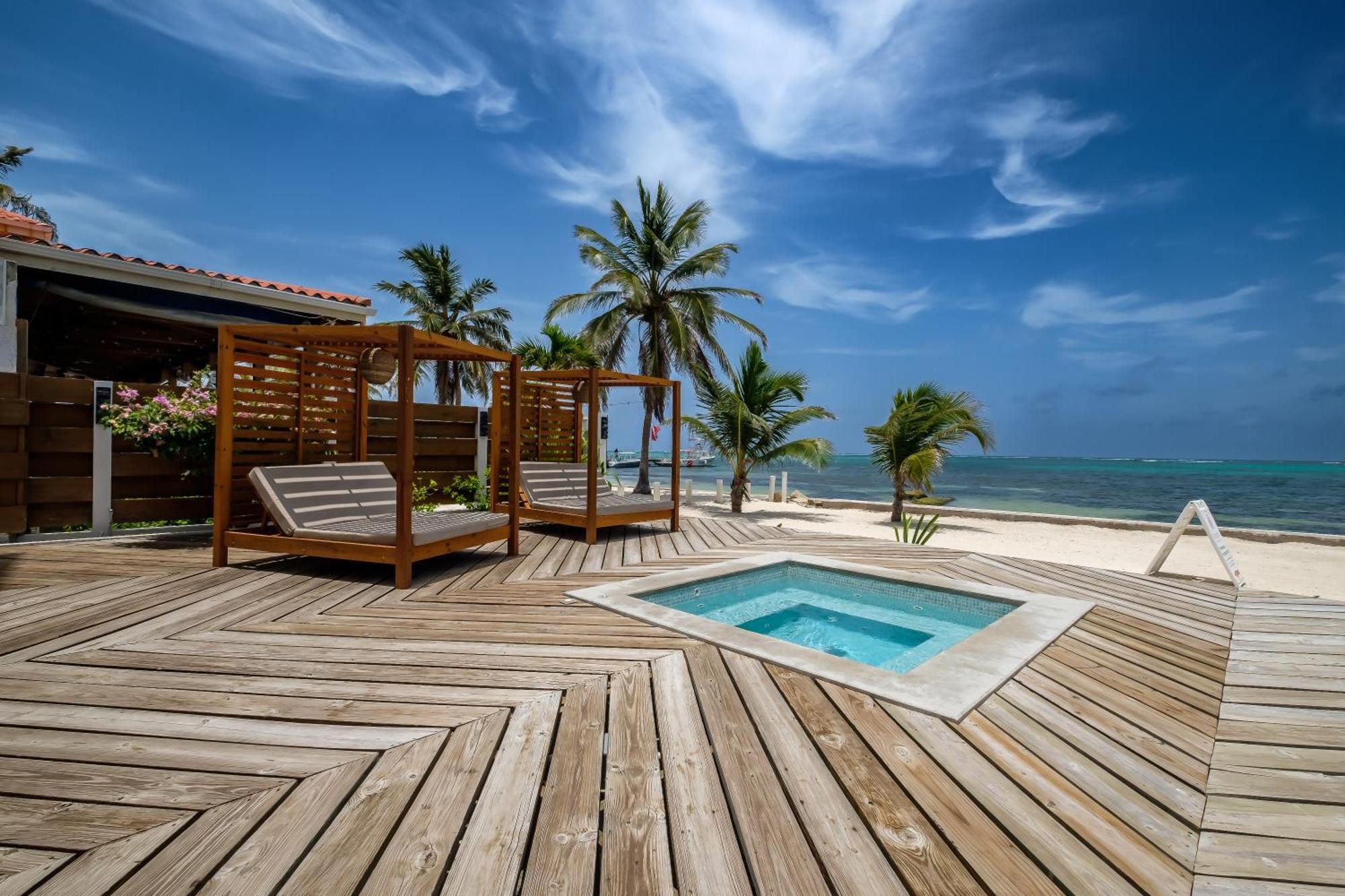 Diamante Beachfront Suites San Pedro  Zewnętrze zdjęcie